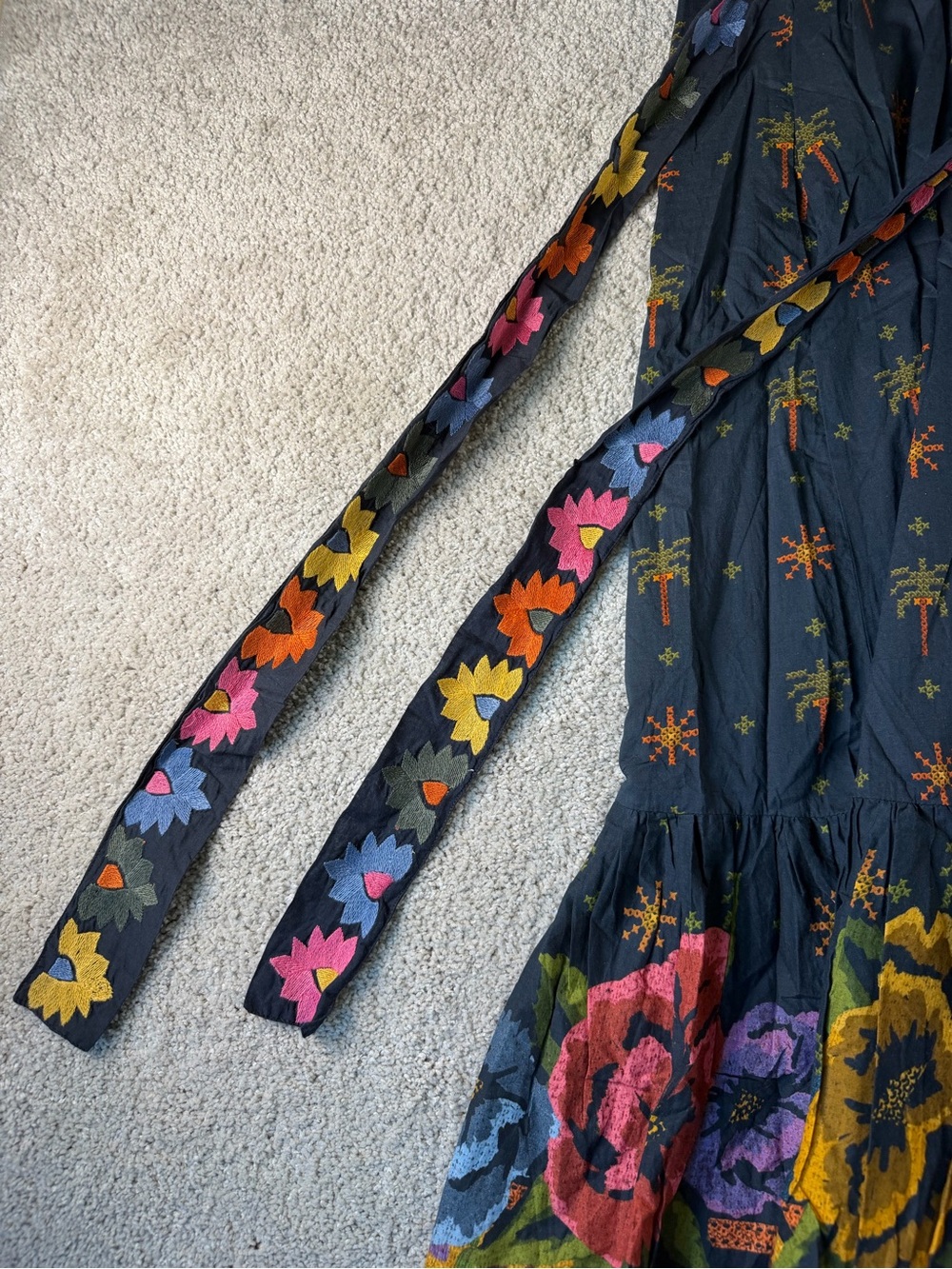 Farm Rio Anthropologie For Embroidered Maxi Dress Black Embroidery Size Small - Picture 13 of 14